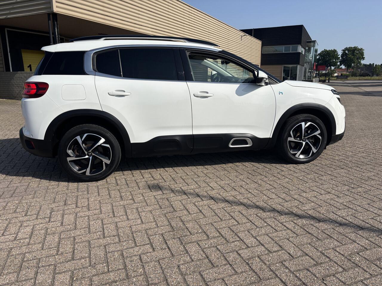 Citroen C5 Aircross 1.6 Plug-in Hybrid 225 Feel Automaat [ Fm navi,camera`s,ecc,cruise,18``lmv,pdc ]