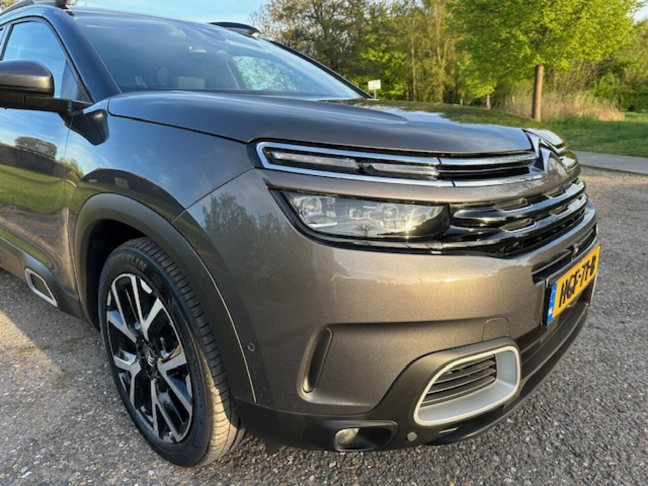 Citroen C5 Aircross 1.2 PureTech Shine 130PK Volle uitvoering 4 nw. banden Gratis verblijf in onze B&B in Spanje bij Valencia - Ontinyent - Deniá