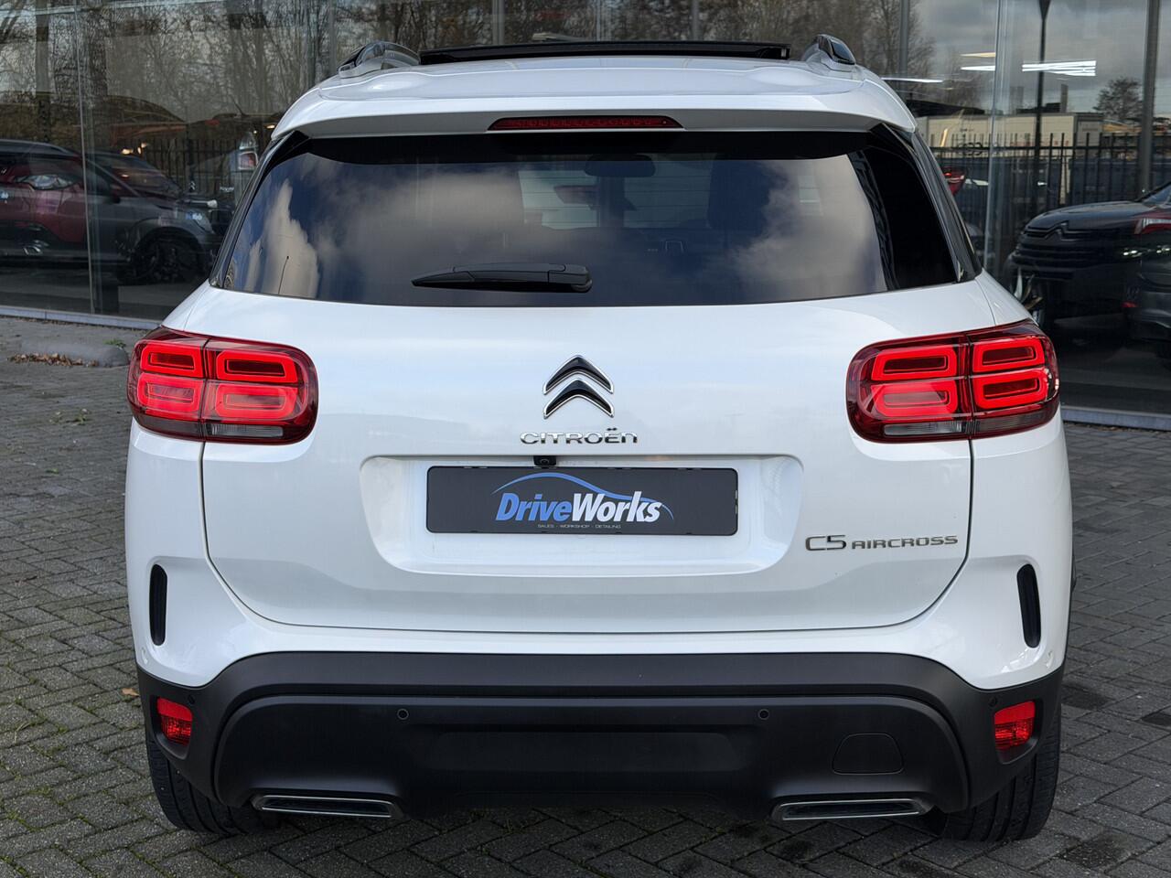 Citroen C5 Aircross 1.2 PureTech Shine | Leer | Pano | Winter-pakket | key-less | Dealer onderhouden | Interesse, Proefrit? Bel of app met: 06-24 28 28 42