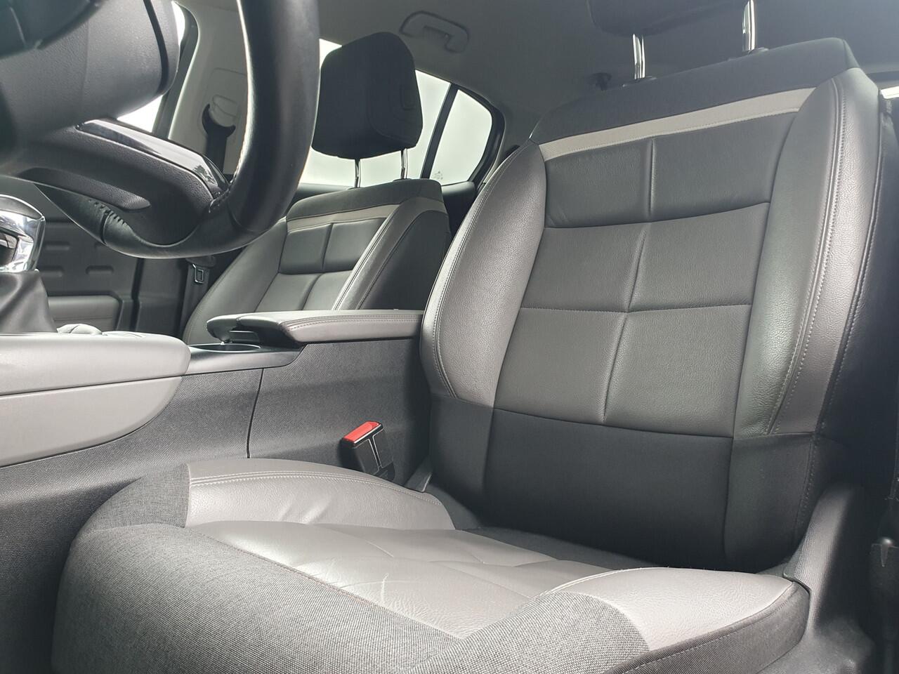 Citroen C5 Aircross 1.2 PureTech Business Plus NAVI/LED/TRHAAK/LMV