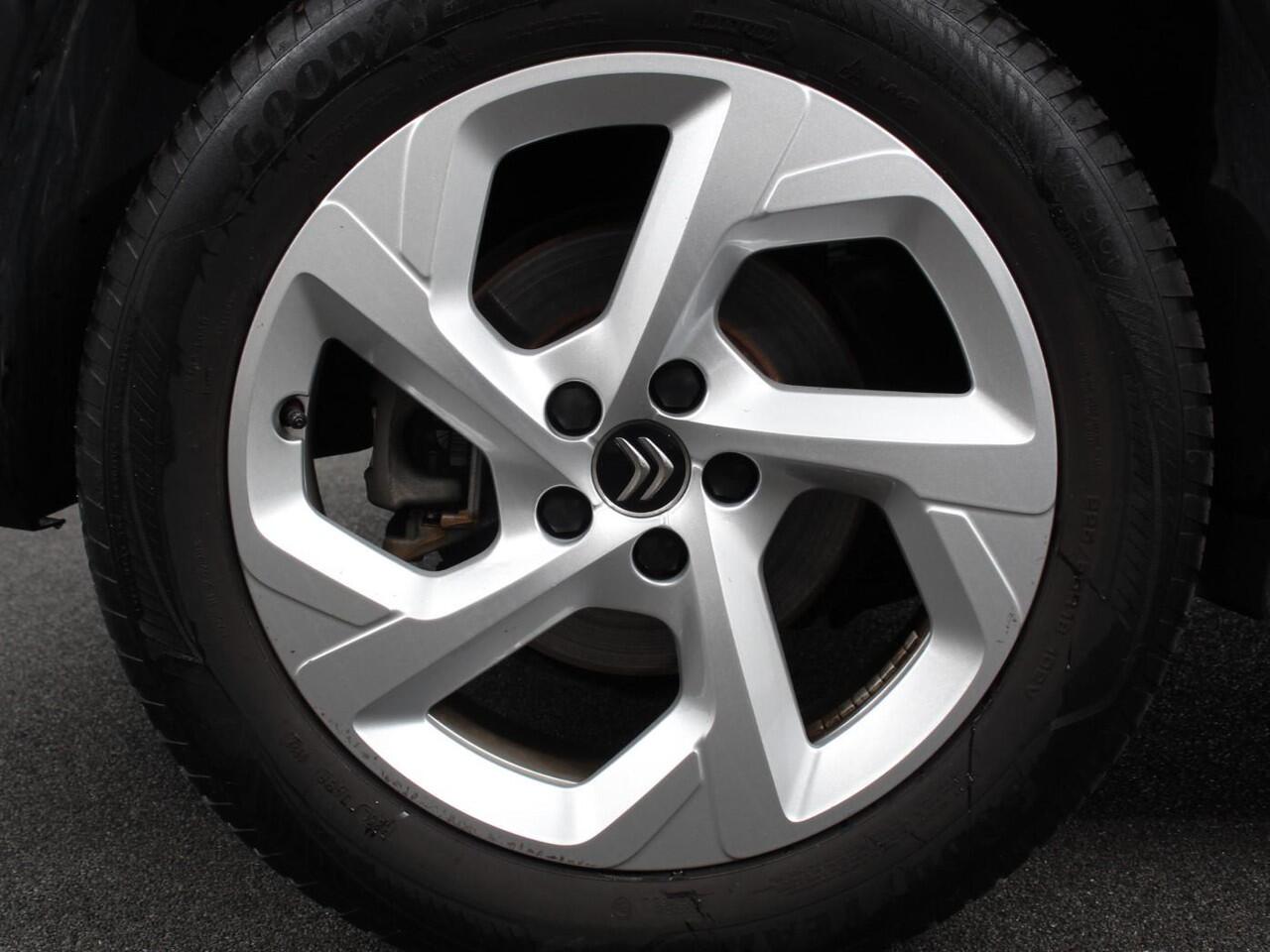 Citroen C5 Aircross 1.2 PureTech Business Airco Navi Cruise PDC VA Camera Virtual cockpit Carplay LED 18" LM Velgen