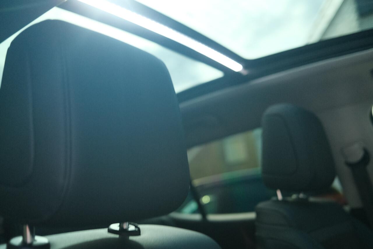 Citroen C5 Aircross Hybrid 136 ë-Series Schuif/ kanteldak | Camera en Sensoren | Stoelverwarming