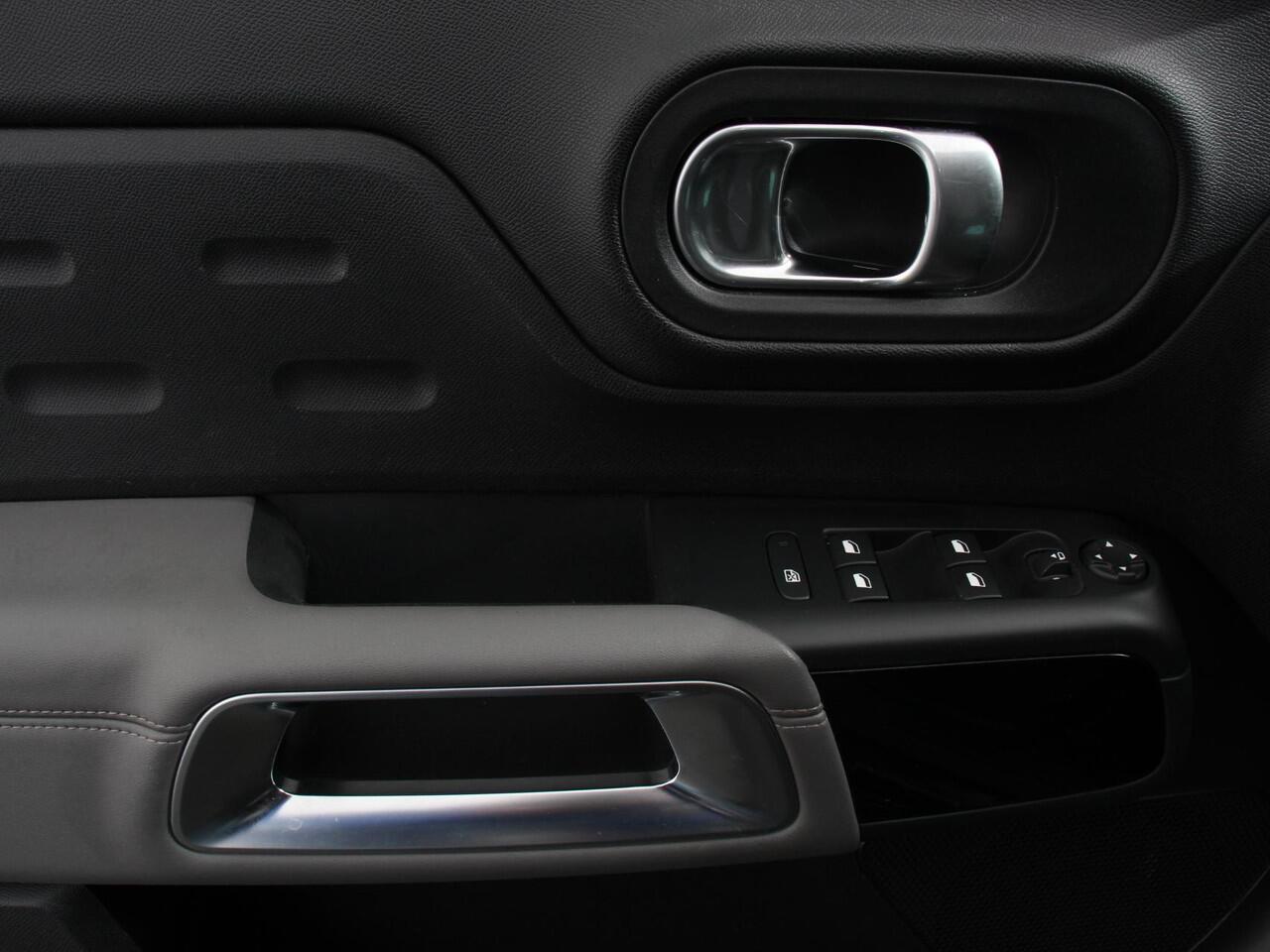 Citroen C5 Aircross 1.2 PureTech 130pk Automaat Business | Climate Control | Navigatie | Cruise | Parkeer sensoren V+A Camera | Virtual cockpit | Carplay | LED | 18" LM Velgen