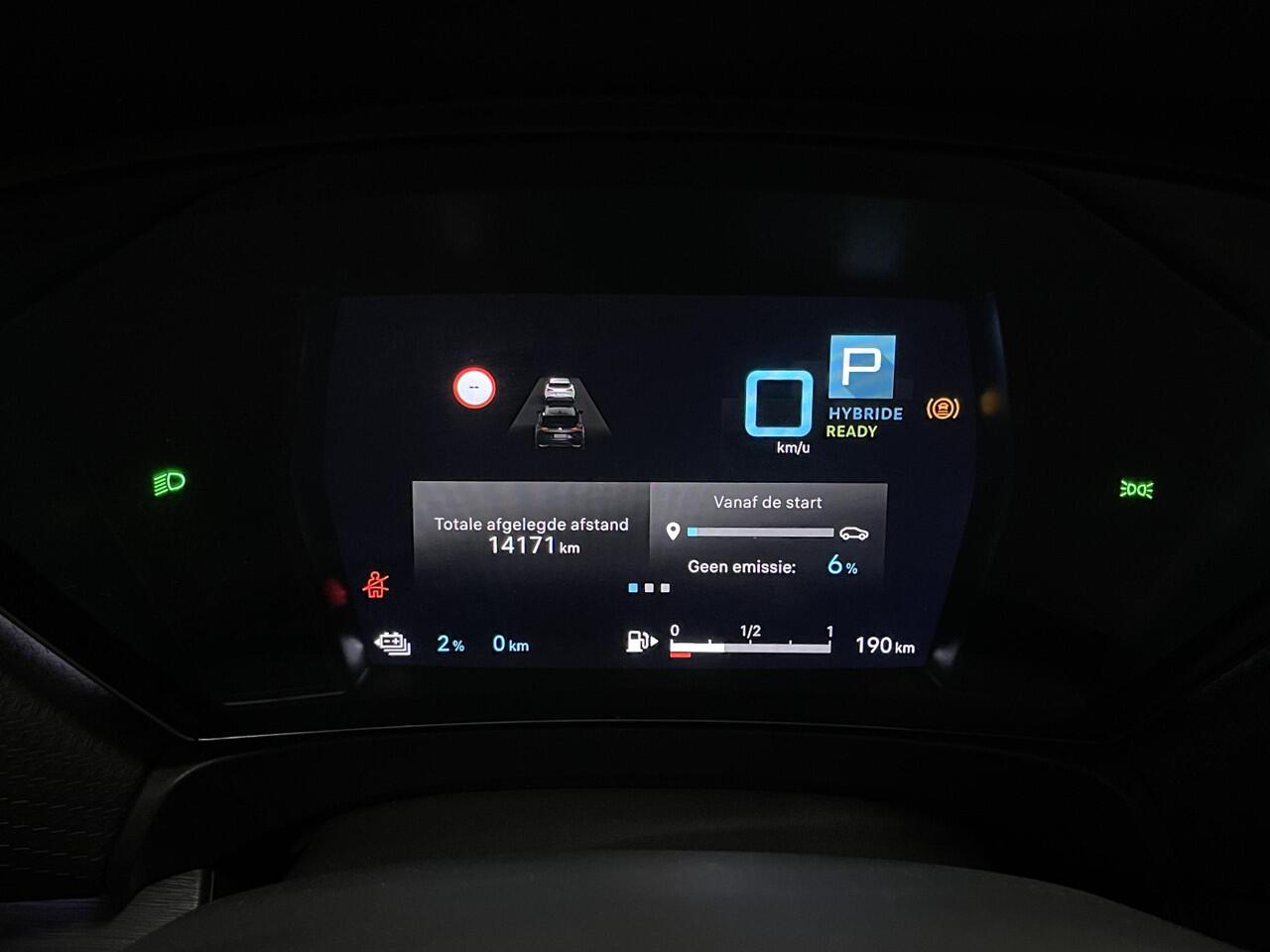 Citroen C5 X 1.6 Plug-in Hybrid 225 Shine 19''/Leder/Dodehoek/Head-up display/Keyless/Stuur+stoelverwarming/DAB+/Camera