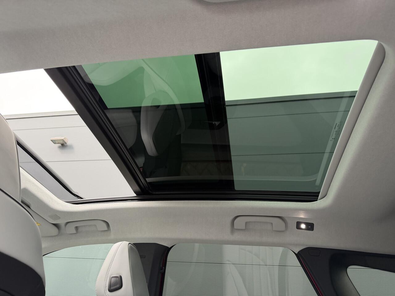 Citroen C5 Aircross "VOORRAAD" Max Comfort Range 73 kWh (Elektrisch Schuifdak - Trekhaak - Leder incl verwarming/koeling/massage/geheugen - 20"- Elektrische Klep - Warmtepomp - 360gr Camera)