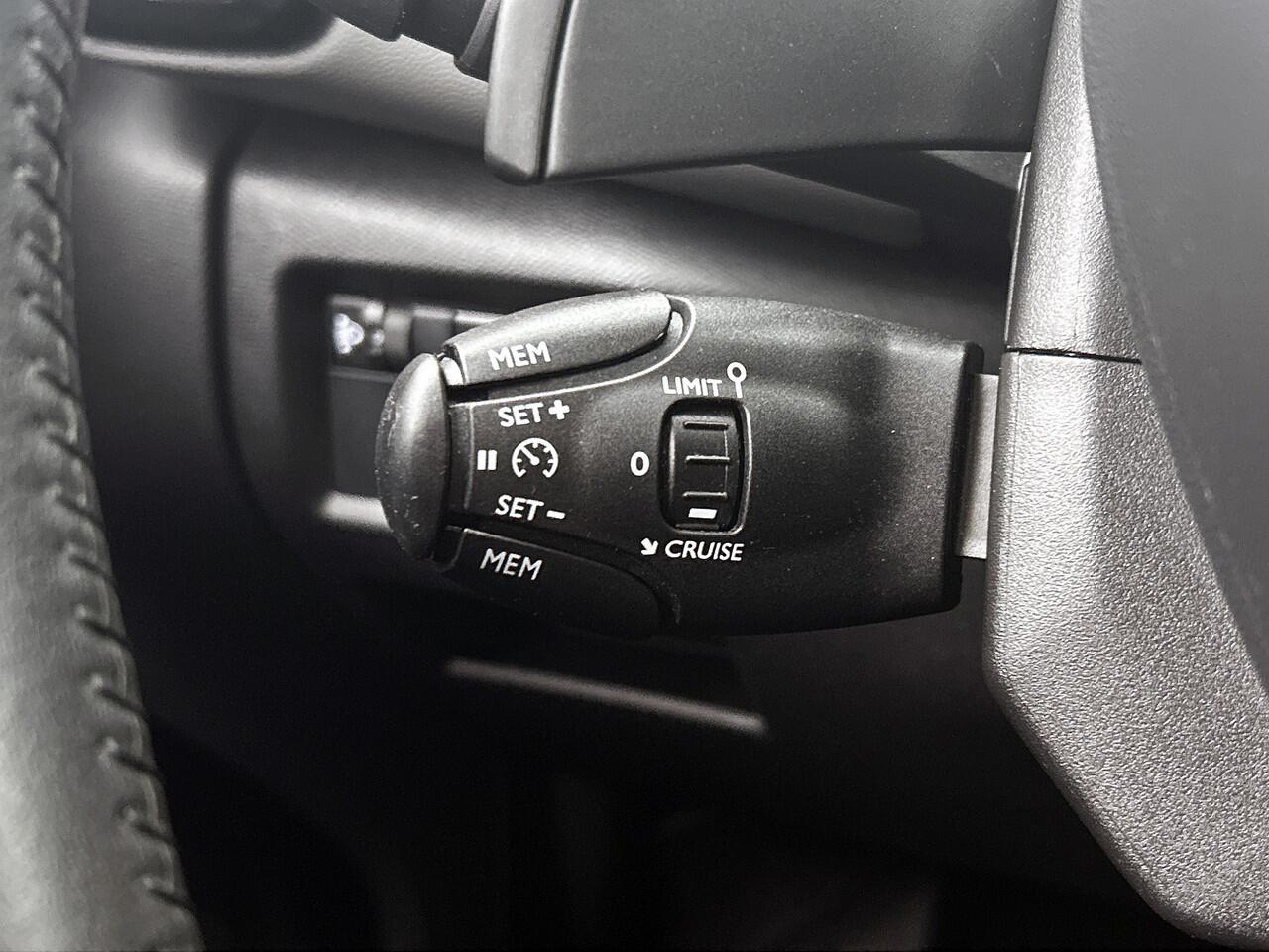 Citroen C5 Aircross 1.6 Turbo 180 PK | Rijklaar | Trekhaak | Parkeer sensoren V+A | Navigatie | Apple Carplay