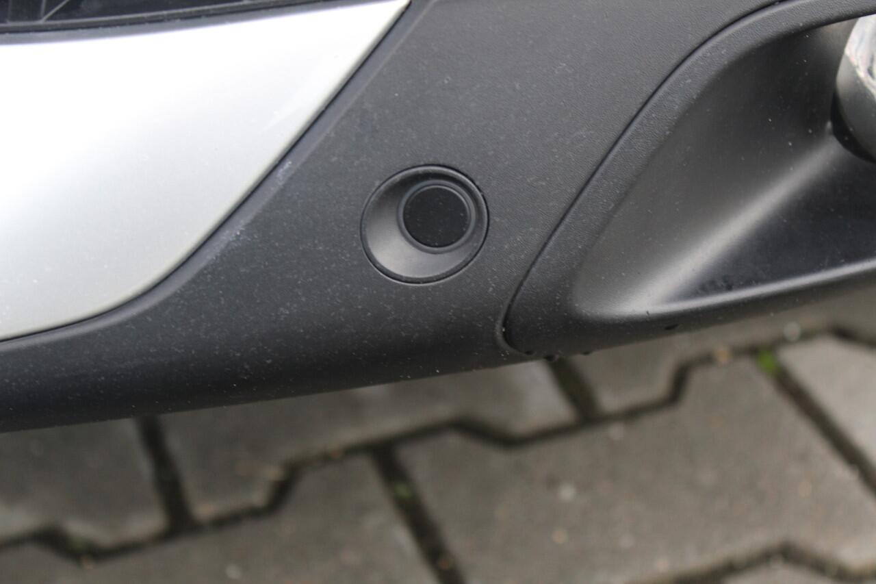 Citroen C5 Aircross 1.6 Plug-in Hybrid 225 Business Plus | Incl. 12 maanden garantie | Trekhaak | Parkeersensoren | Achteruitrijcamera | Lichtmetalen velgen | Climate control | Airco | Apple carplay/Android auto | Navigatie | Adaptive cruise control |