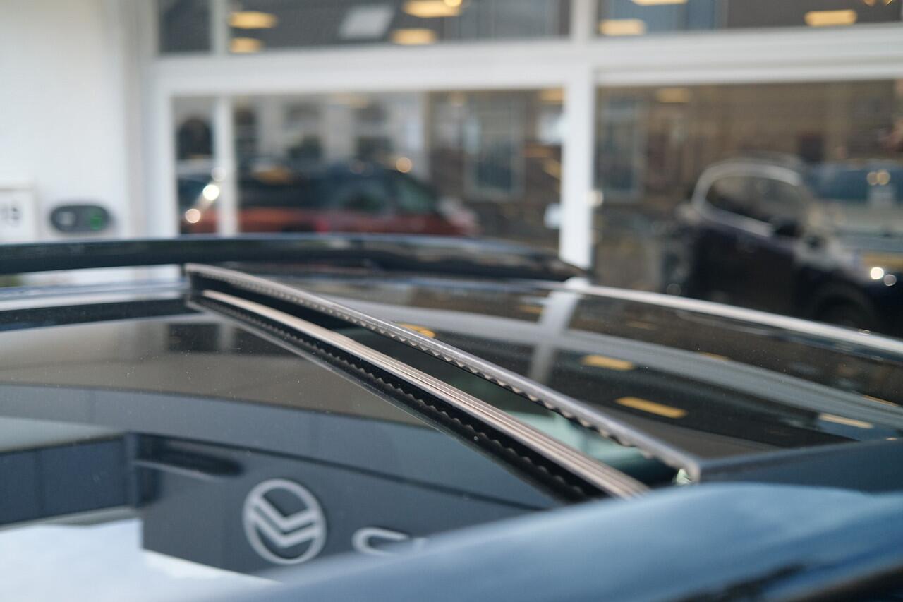 Citroen C5 Aircross Hybrid 136 ë-Series Schuif/ kanteldak | Camera en Sensoren | Stoelverwarming