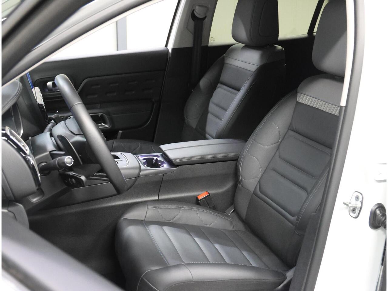 Citroen C5 Aircross 1.6 Plug-in Hybrid 225PK Shine | 1ste eigenaar | AppleCarPlay/AndroidAuto | Lederen Bekleding | StoelVerwarming | Cruise Control | Camera | Keyless Start | LED | Isofix | Privacy Glass |