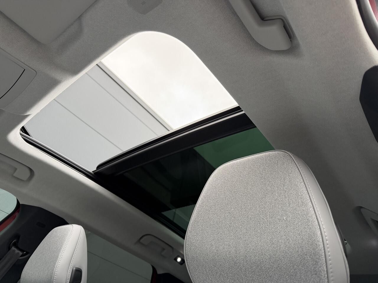 Citroen C5 Aircross "VOORRAAD" Max Comfort Range 73 kWh (Elektrisch Schuifdak - Trekhaak - Leder incl verwarming/koeling/massage/geheugen - 20"- Elektrische Klep - Warmtepomp - 360gr Camera)