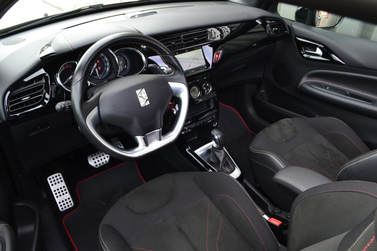 Citroen DS3 Cabrio 1.2 110PK DS Performance Line LED/Camera/Navi