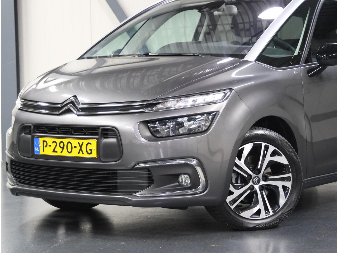 Citroen GRAND C4 PICASSO SpaceTourer 130PK Business | 1ste eigenaar | Trekhaak | Camera | 7 persoons | Armsteun | Cruise Control | Climate Control | Navigatie | AUTOMAAT | Stoelverwarming | Isofix | Privacy Glass |