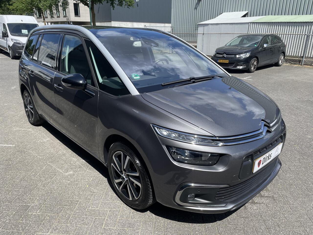 Citroen GRAND C4 PICASSO SpaceTourer 130pk Shine (Camera - Keyless Entry - Parkeersensoren V+A - Dodehoek detectie - Automatisch Parkeren - Navigatie - Apple Carplay)