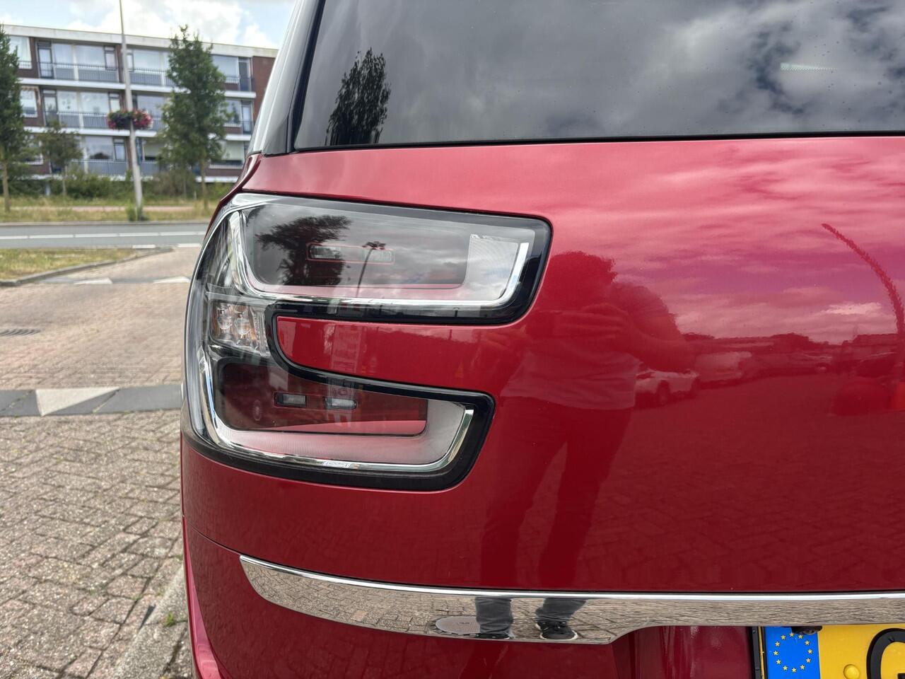 Citroen GRAND C4 PICASSO SpaceTourer 1.2 PureTech Shine / ALL-IN RIJKLAARPRIJS /Camera/Elektrische klep/Sensoren rondom/Keyless/Riem vervangen