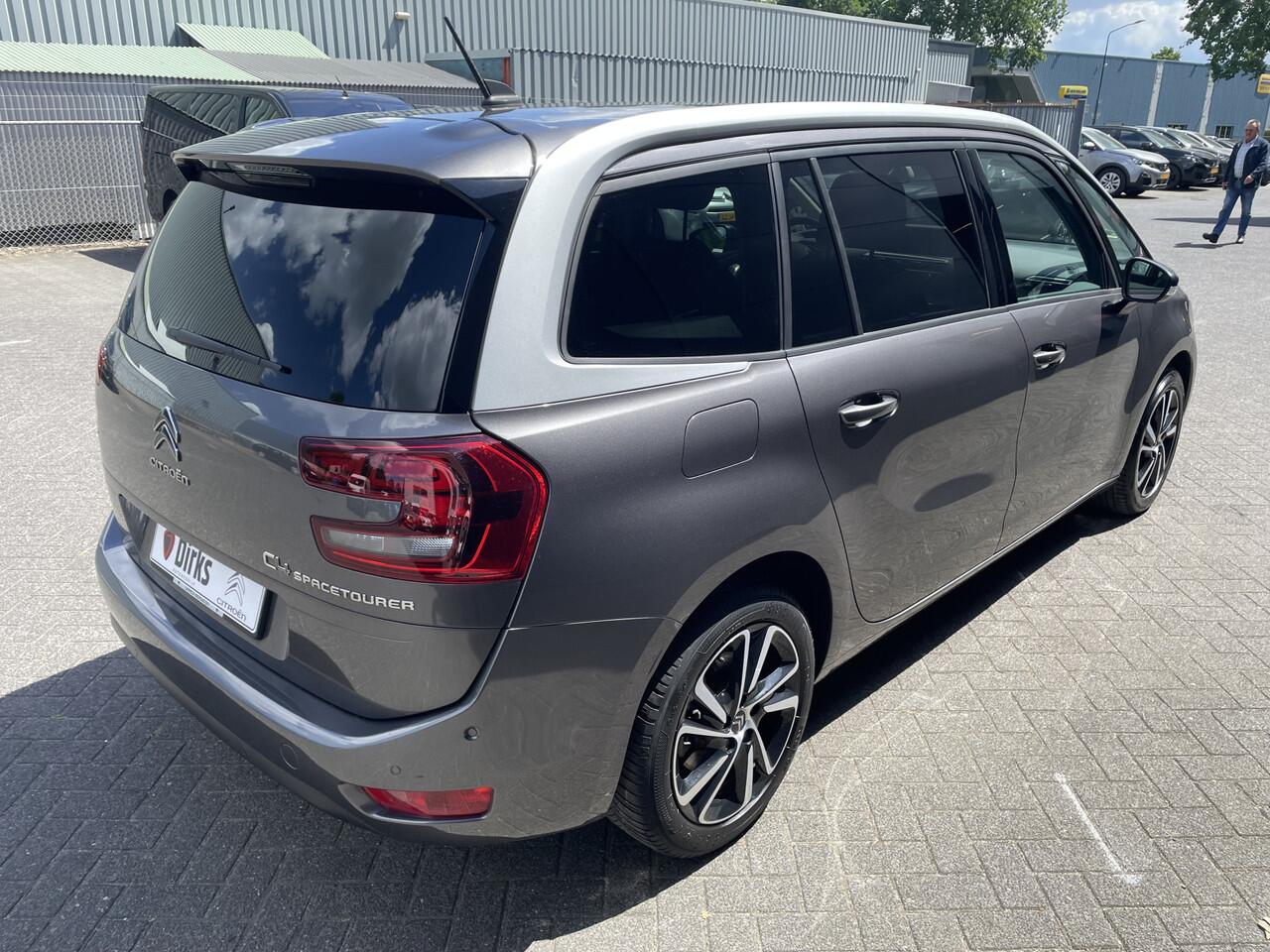 Citroen GRAND C4 PICASSO SpaceTourer 130pk Shine (Camera - Keyless Entry - Parkeersensoren V+A - Dodehoek detectie - Automatisch Parkeren - Navigatie - Apple Carplay)