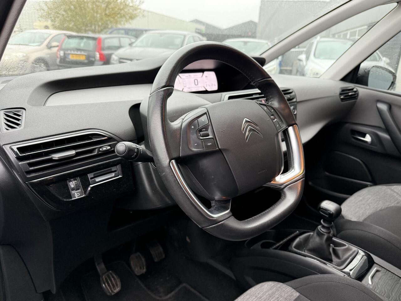 Citroen GRAND C4 PICASSO SpaceTourer BWJ 2021 1.2 131 PK Live 7 PERS. | TREKHAAK | CLIMA | APPLE CARP. | ANDROID AUT. | CRUISE | BLUETOOTH | MULTIFUNCT. STUUR | PDC | PRIV. GLAS