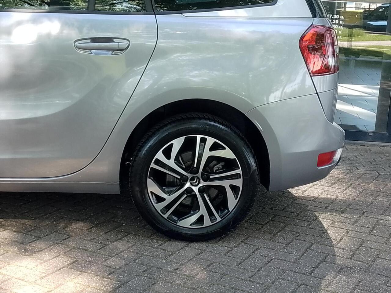 Citroen GRAND C4 PICASSO SpaceTourer 1.2 PureTech Business 7 persoons AUTOMAAT | Cruise Control | | Navi | ECC | PDC + Camera