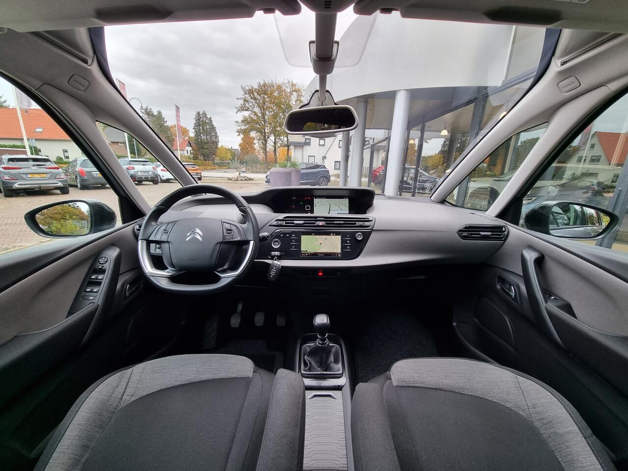 Citroen GRAND C4 PICASSO SpaceTourer 1.2i Feel 131pk | 7-persoons | 2022 | Carplay | Camera | Zeer nette staat!