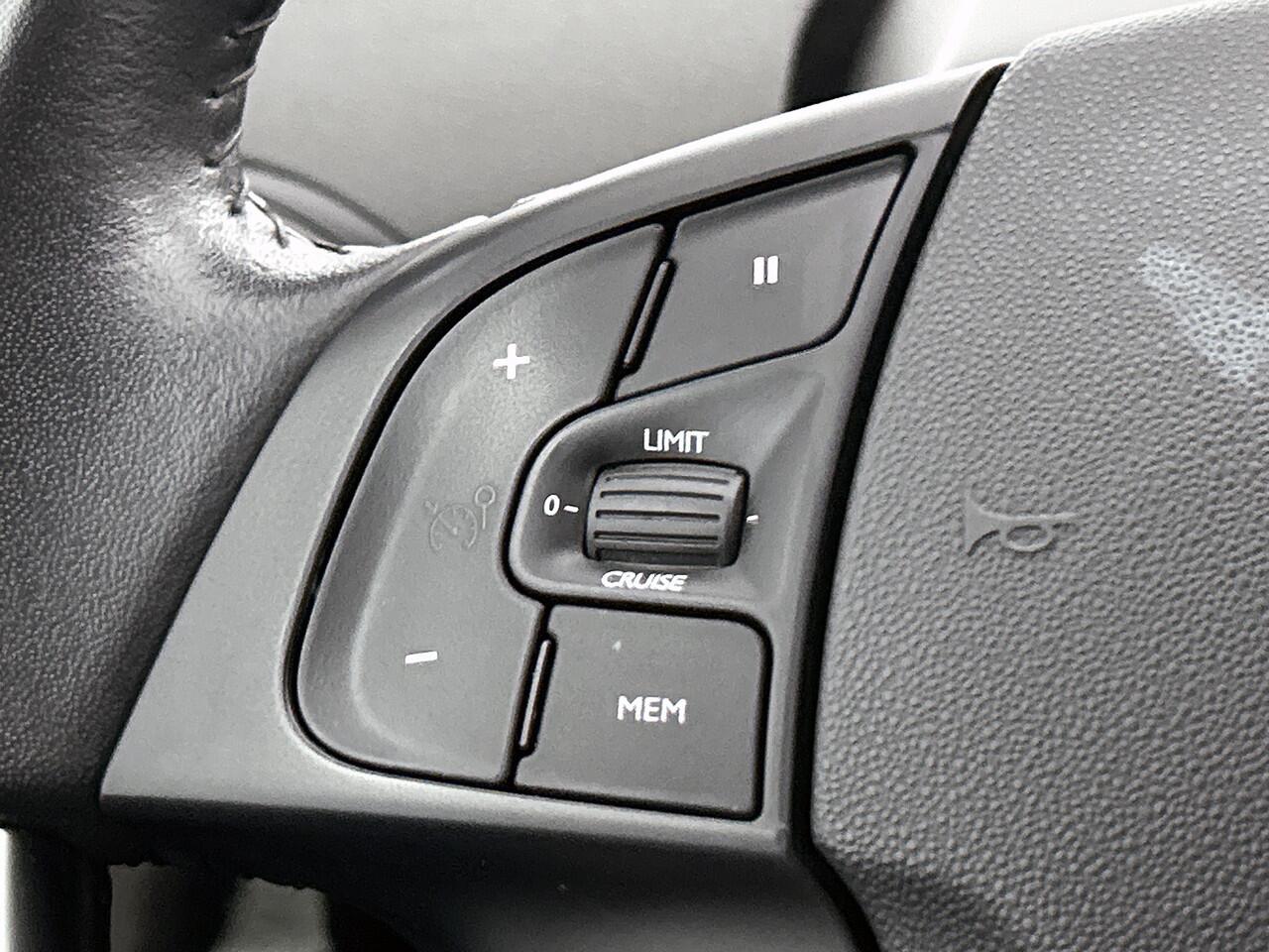 Citroen GRAND C4 PICASSO SpaceTourer 130 PK Business | Rijklaar | Stoelverwarming | Parkeersensoren | Apple Carplay |