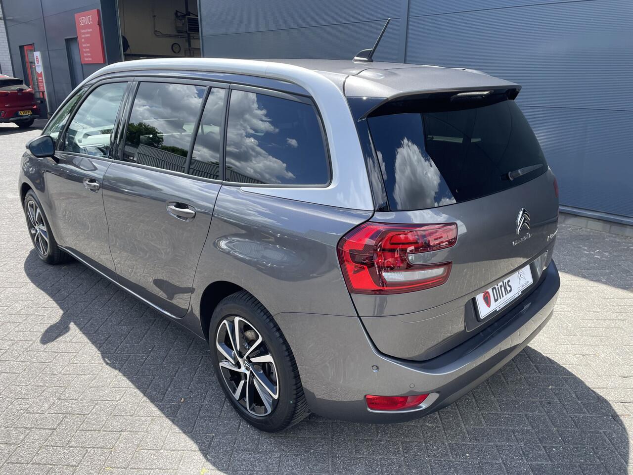 Citroen GRAND C4 PICASSO SpaceTourer 130pk Shine (Camera - Keyless Entry - Parkeersensoren V+A - Dodehoek detectie - Automatisch Parkeren - Navigatie - Apple Carplay)