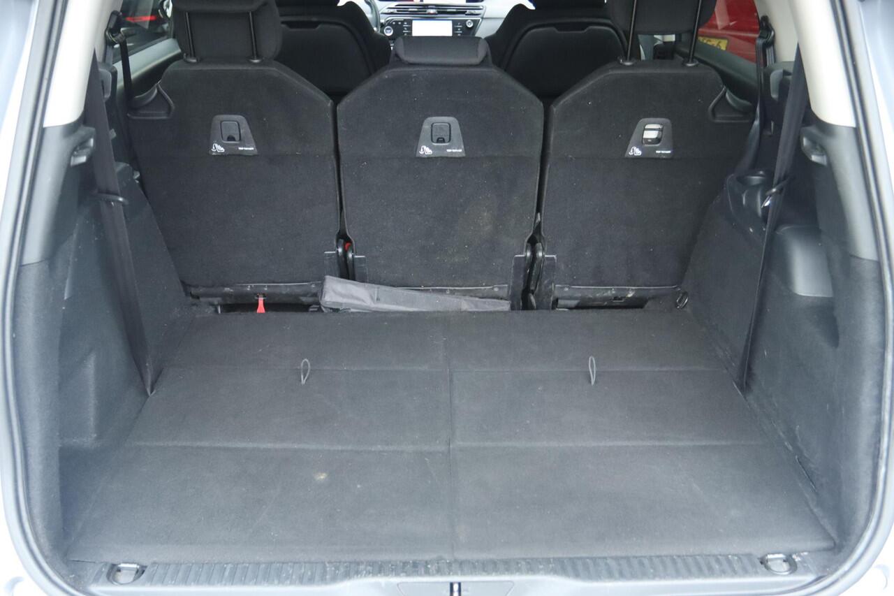 Citroen GRAND C4 PICASSO SPACETOURER 1.2 PT BUSINESS 7-PERSOONS | CAMERA | CARPLAY | TREKHAAK | ADAPTIVE CRUISE | KEY-LESS | SIDE-ASSIST |