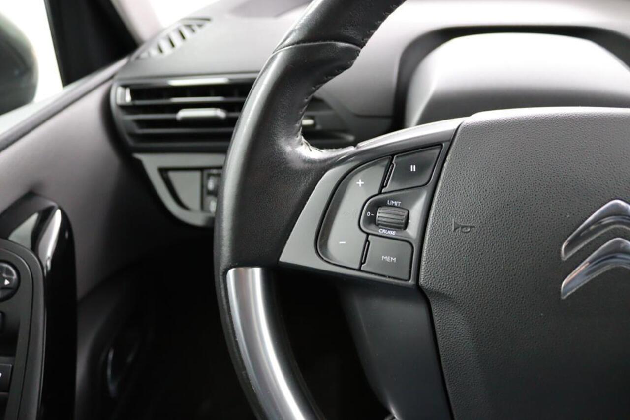 Citroen GRAND C4 PICASSO SpaceTourer 1.2 PureTech Business*NAVI*ECC*CARPLAY*7PERS.*