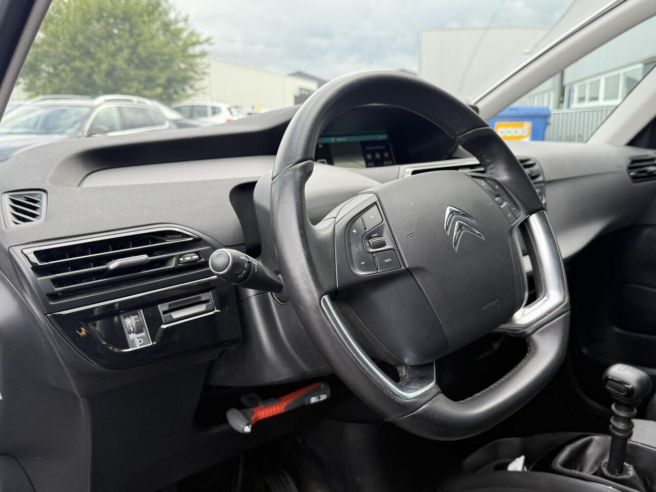 Citroen GRAND C4 PICASSO SpaceTourer BWJ 2019 1.2 131 PK Feel 7 PERS. / PANO. VOORRUIT | CLIMA | CRUISE | NAVI | BLUETOOTH | PDC | MULTIFUNCT. STUUR