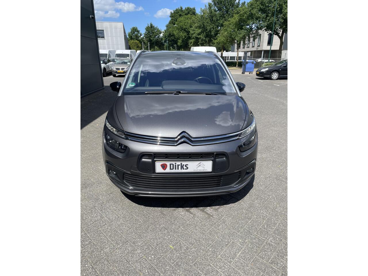 Citroen GRAND C4 PICASSO SpaceTourer 130pk Shine (Camera - Keyless Entry - Parkeersensoren V+A - Dodehoek detectie - Automatisch Parkeren - Navigatie - Apple Carplay)