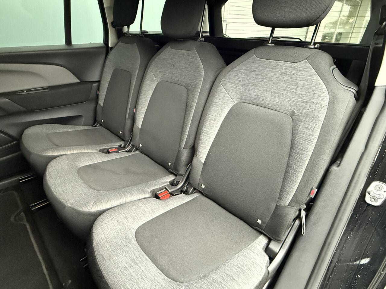 Citroen GRAND C4 PICASSO SpaceTourer BWJ 2021 1.2 131 PK Live 7 PERS. | TREKHAAK | CLIMA | APPLE CARP. | ANDROID AUT. | CRUISE | BLUETOOTH | MULTIFUNCT. STUUR | PDC | PRIV. GLAS