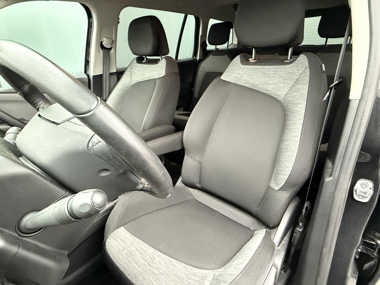 Citroen GRAND C4 PICASSO SpaceTourer BWJ 2021 1.2 131 PK Live 7 PERS. | TREKHAAK | CLIMA | APPLE CARP. | ANDROID AUT. | CRUISE | BLUETOOTH | MULTIFUNCT. STUUR | PDC | PRIV. GLAS