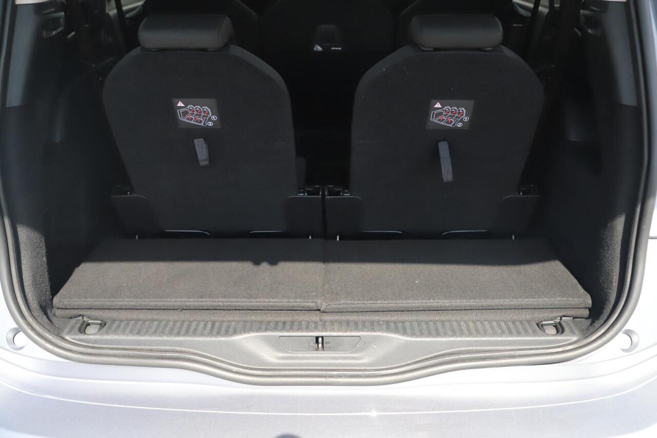 Citroen GRAND C4 PICASSO SpaceTourer 1.2 PureTech Business 7p 7 Persoons Navigatie Achteruitrijcamera Clima Cruise Getint Glas Carplay Android