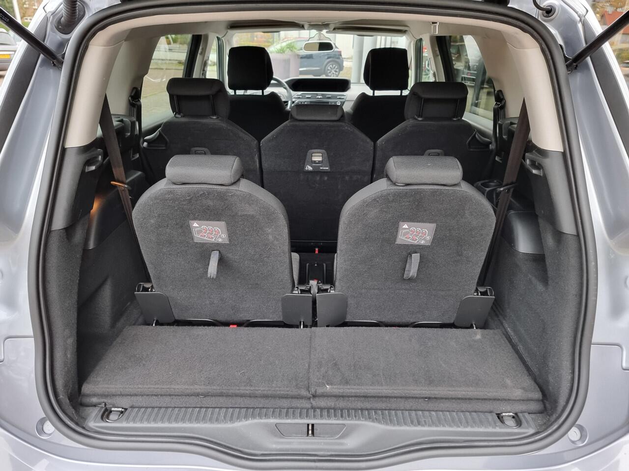 Citroen GRAND C4 PICASSO SpaceTourer 1.2i Feel 131pk | 7-persoons | 2022 | Carplay | Camera | Zeer nette staat!