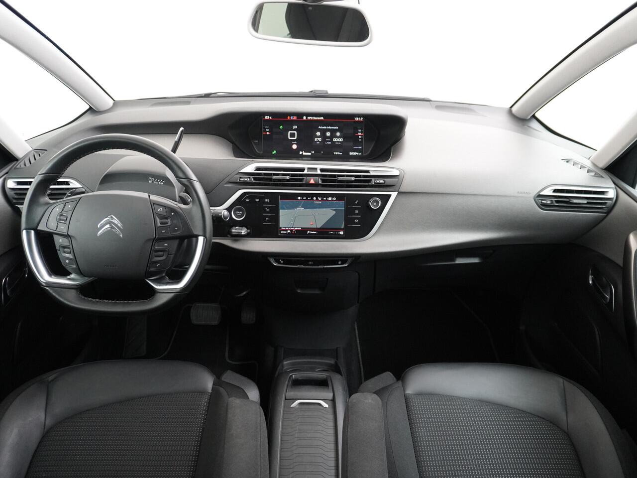 Citroen GRAND C4 PICASSO SpaceTourer T131pk AUT-8 7-Pers. Apple Carplay Android Auto Camera Navi Pdc Keyless Stoelverwarming DAB Cruise Control Pdc Ecc Bluetooth Usb Led Isofix Lmv PureTech Shine Origineel Nederlandse Auto