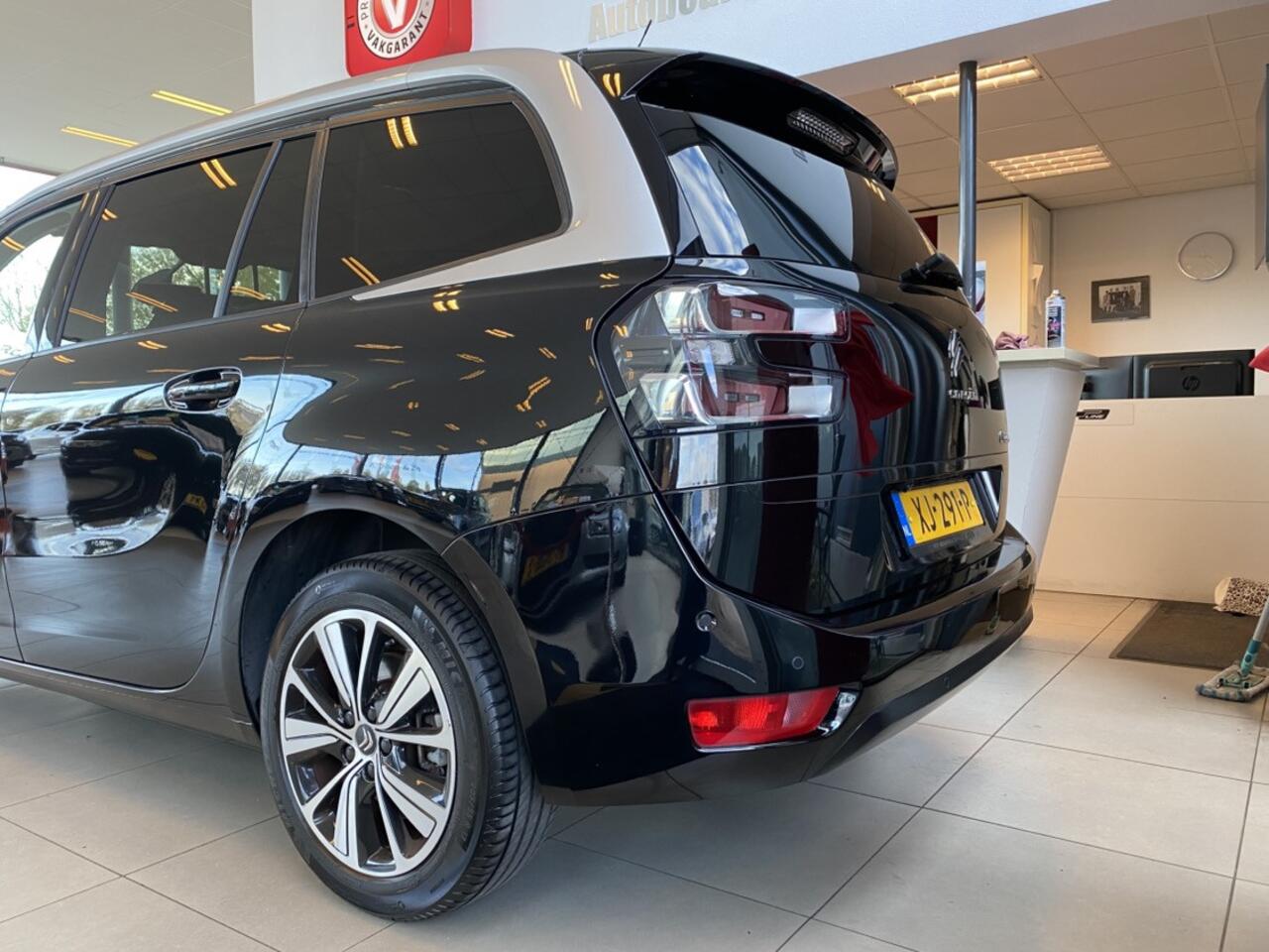 Citroen GRAND C4 PICASSO SpaceTourer 1.2 PureTech Business,7 Zitter,Panoramische Voorruit,Navigatie,Achteruitrijcamera,Keyless,Climate&Cruisecontrol,Spraakbediening,Dealeronderhouden,17 Inch Lmv