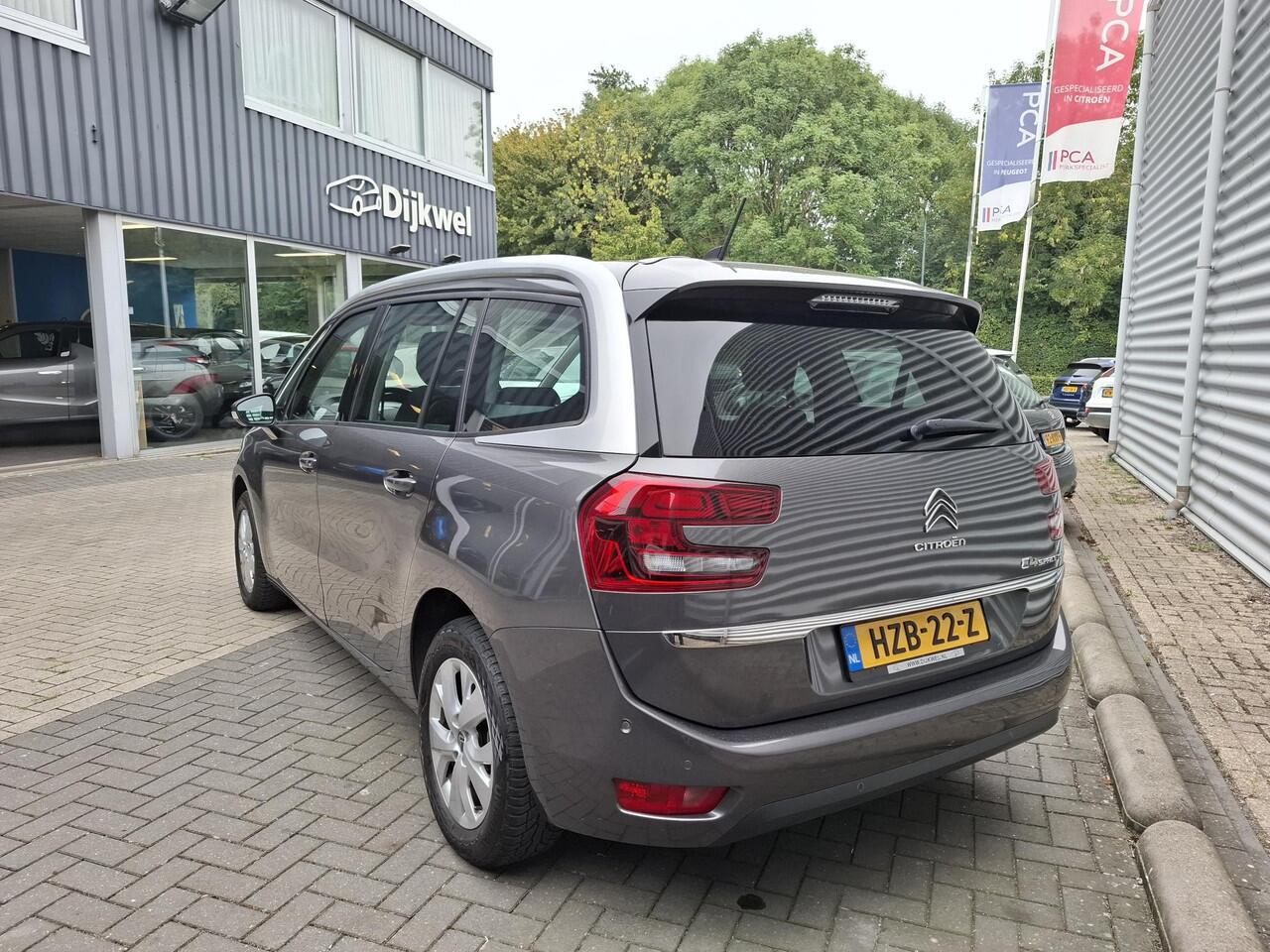 Citroen GRAND C4 PICASSO SpaceTourer MPV 130 Feel 7P. Clima/Nav/LMV