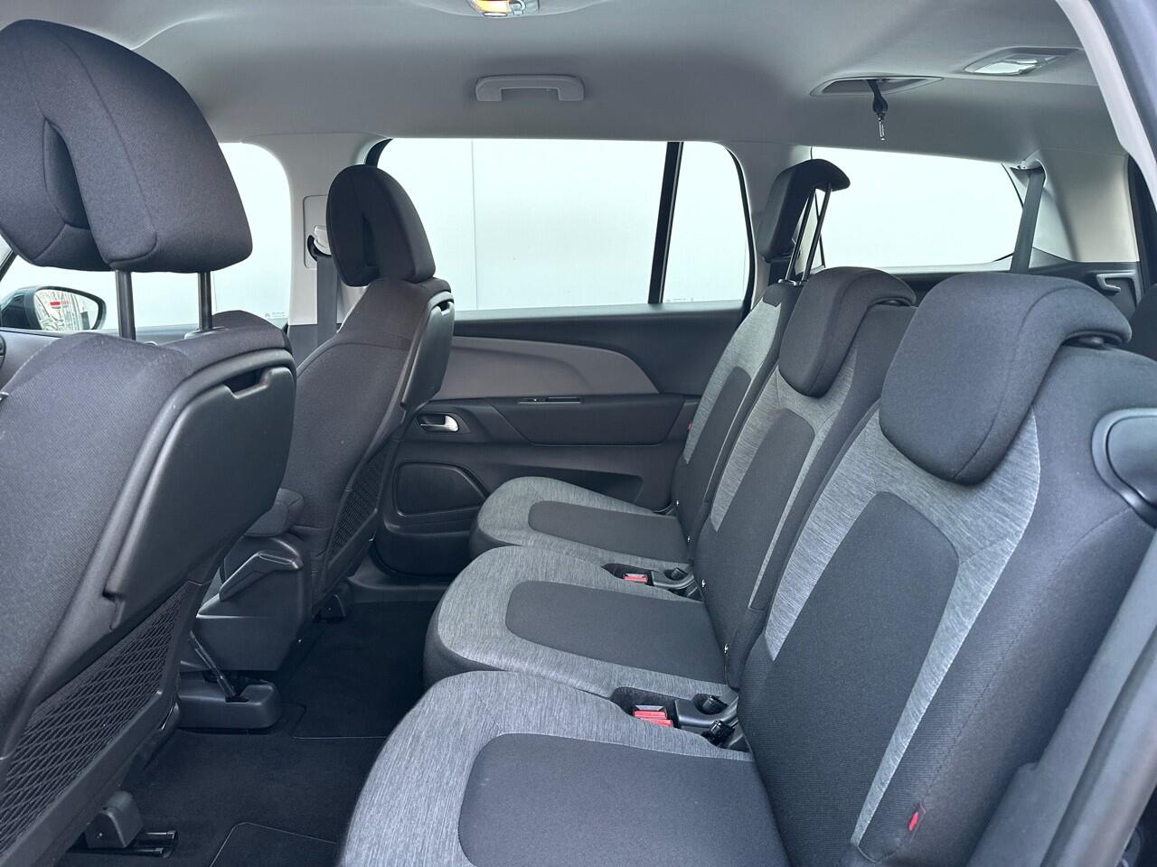 Citroen GRAND C4 PICASSO SpaceTourer 1.2 PureTech Cool 7 PERSOONS / NAVI / SLECHTS 30.095 KM