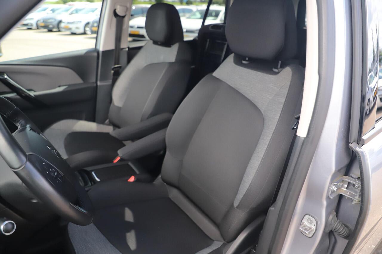 Citroen GRAND C4 PICASSO SpaceTourer 1.2 PureTech Business 7p 7 Persoons Navigatie Achteruitrijcamera Clima Cruise Getint Glas Carplay Android