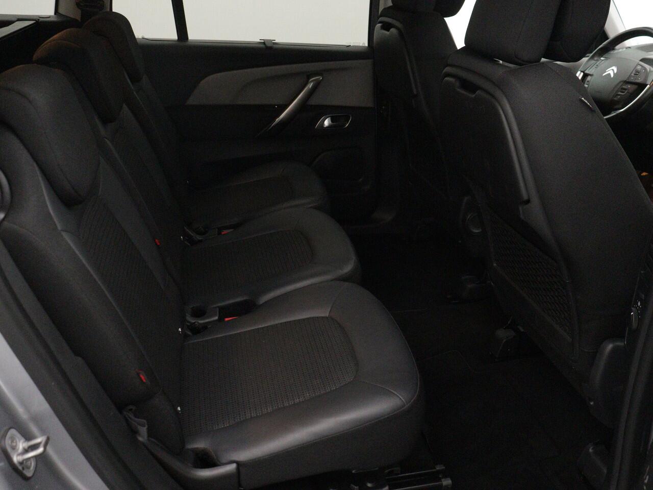 Citroen GRAND C4 PICASSO SpaceTourer 130 PK Automaat Shine | Rijklaar | Parkeersensoren rondom | Camera achter |