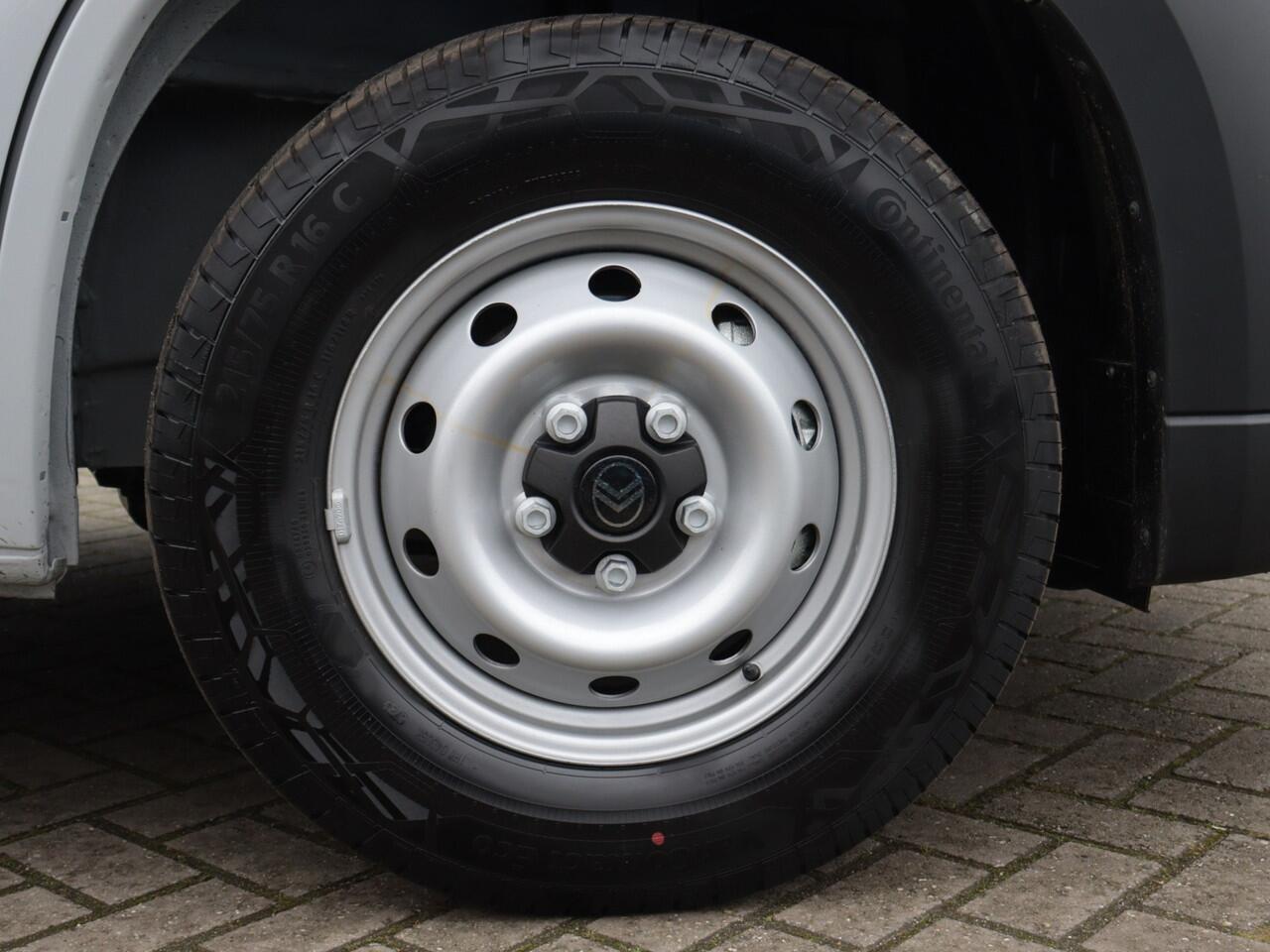 Citroen JUMPER 2.2 BlueHDi 140pk L3H2 3.5t Zwaar | Rijklaar | Operational Lease 48 mnd 20.000km per jaar voor ¤. 765,- ex. BTW per maand | Apple Carplay | Trekhaak | 2.9% Financial Lease |