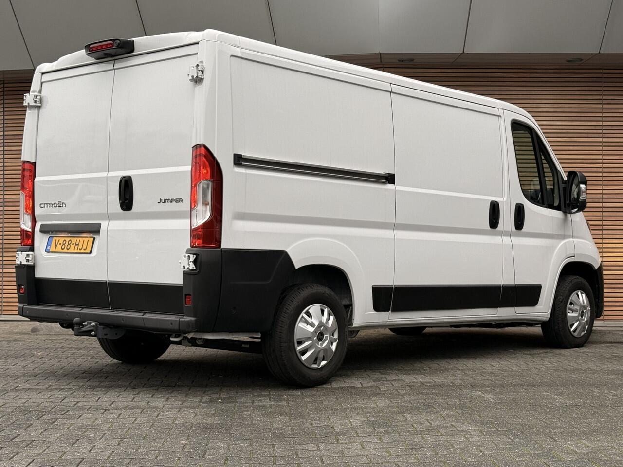 Citroen JUMPER 2.2 BlueHDi 120 S&S L2H1 3.0t Trekhaak / Camera / LED / Airco