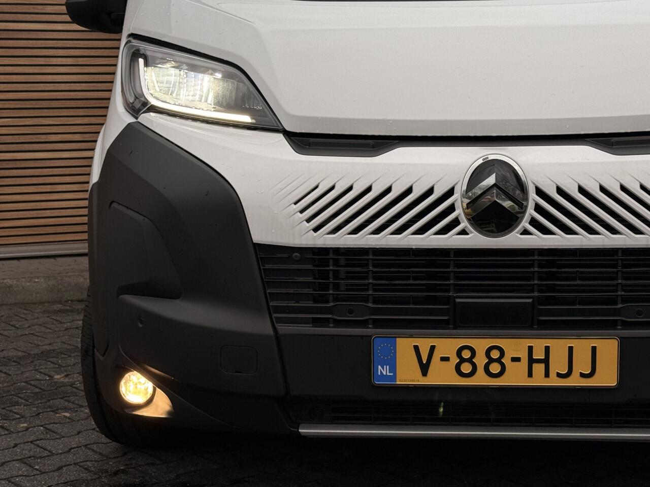 Citroen JUMPER 2.2 BlueHDi 120 S&S L2H1 3.0t Trekhaak / Camera / LED / Airco