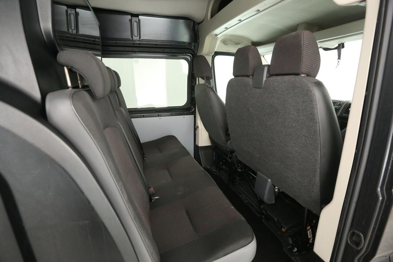 Citroen JUMPER 30 2.2 BlueHDi L2H2 | DC | Airco | Camera | Cruise | 2500kg | Trekh. | Navigatie