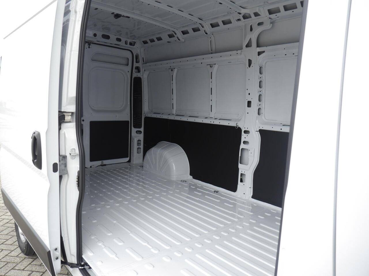 Citroen JUMPER ë-Jumper 3.5t L3H2 Zwaar 110 kWh 270 Pk | Tot 420 Km WLTP | Demo | Camera Achter | Navigatie | Climate Control | Cruise Control