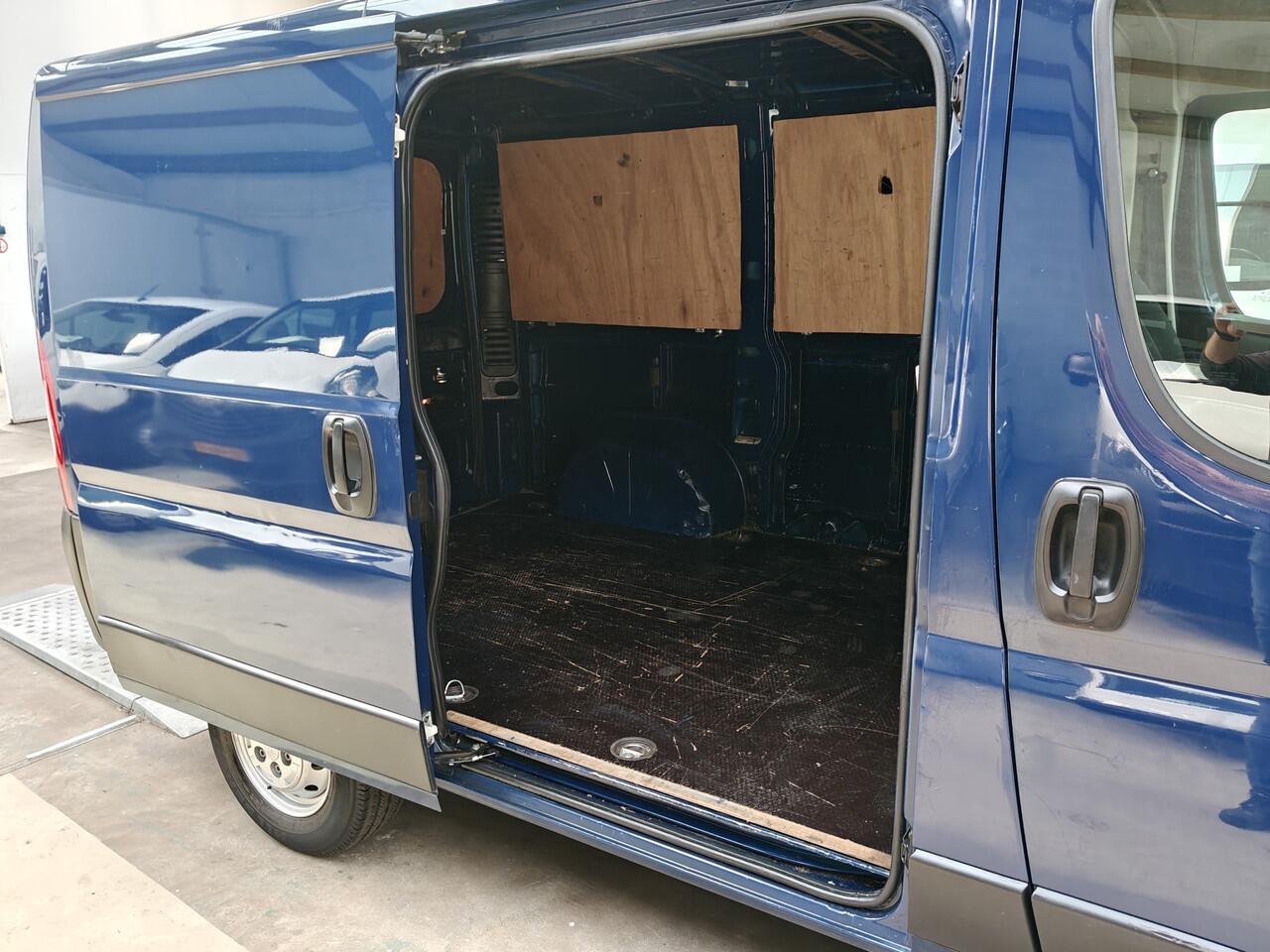 Citroen JUMPER 28 2.2 BlueHDi 120 L1H1 Control Economy