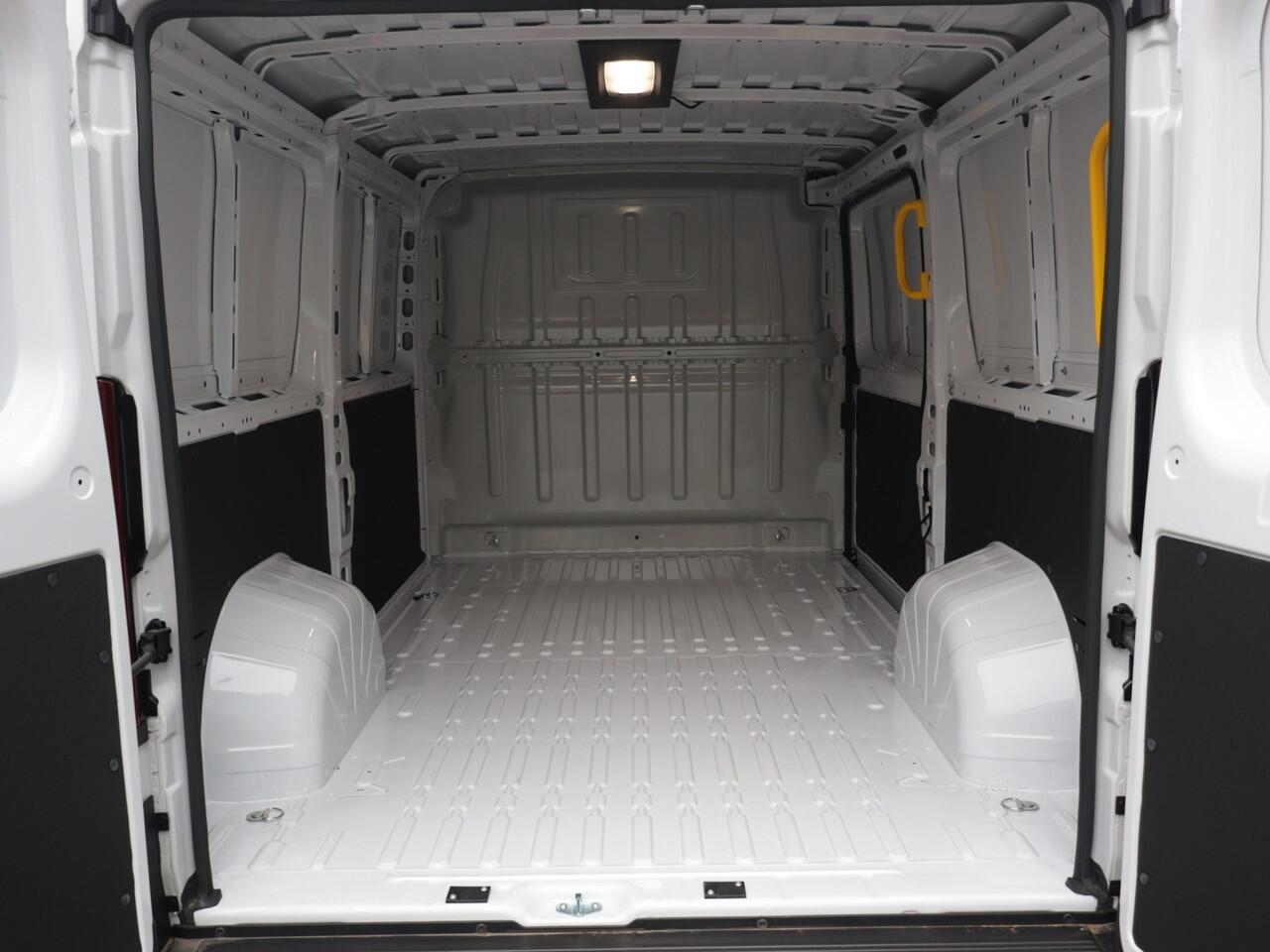 Citroen JUMPER 2.2 BlueHDi 120pk L2H1 3.0t | Rijklaar | 2.9% Rente Financial Lease