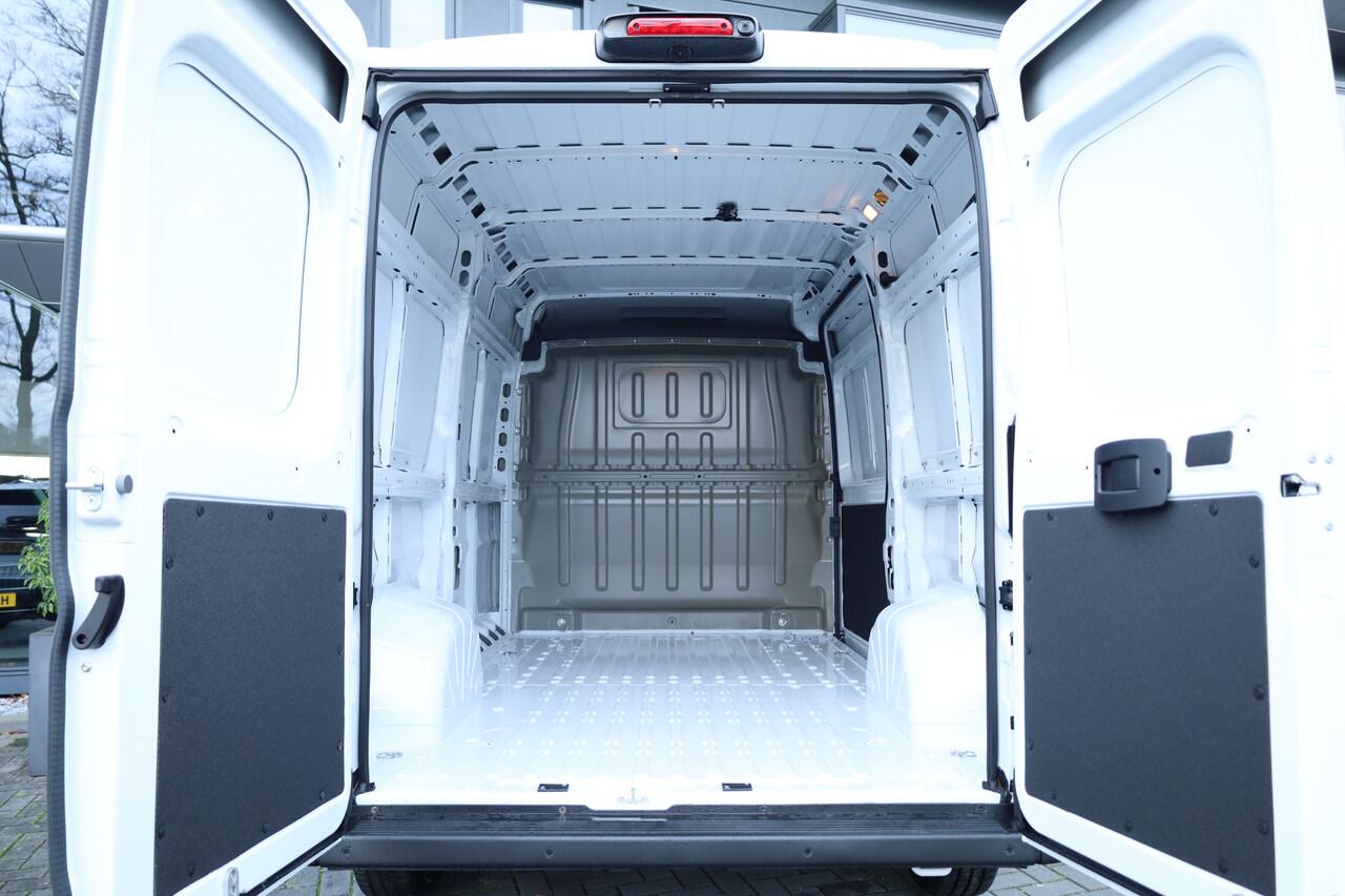 Citroen JUMPER 2.2 BlueHDi 140pk L2H2 3.5t | Automaat | ROOD | Navi | Camera | Adapt.Cruise | Apple Carplay | Smart Key