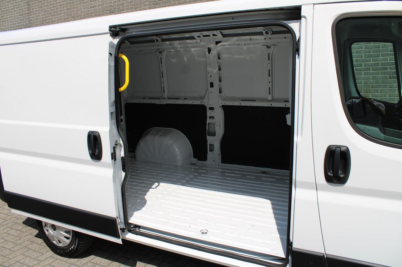 Citroen JUMPER 2.2 BlueHDi 120 S&S L2H1 3.0t Airco, Achteruitrijcamera, Cruise Control, Trekhaak