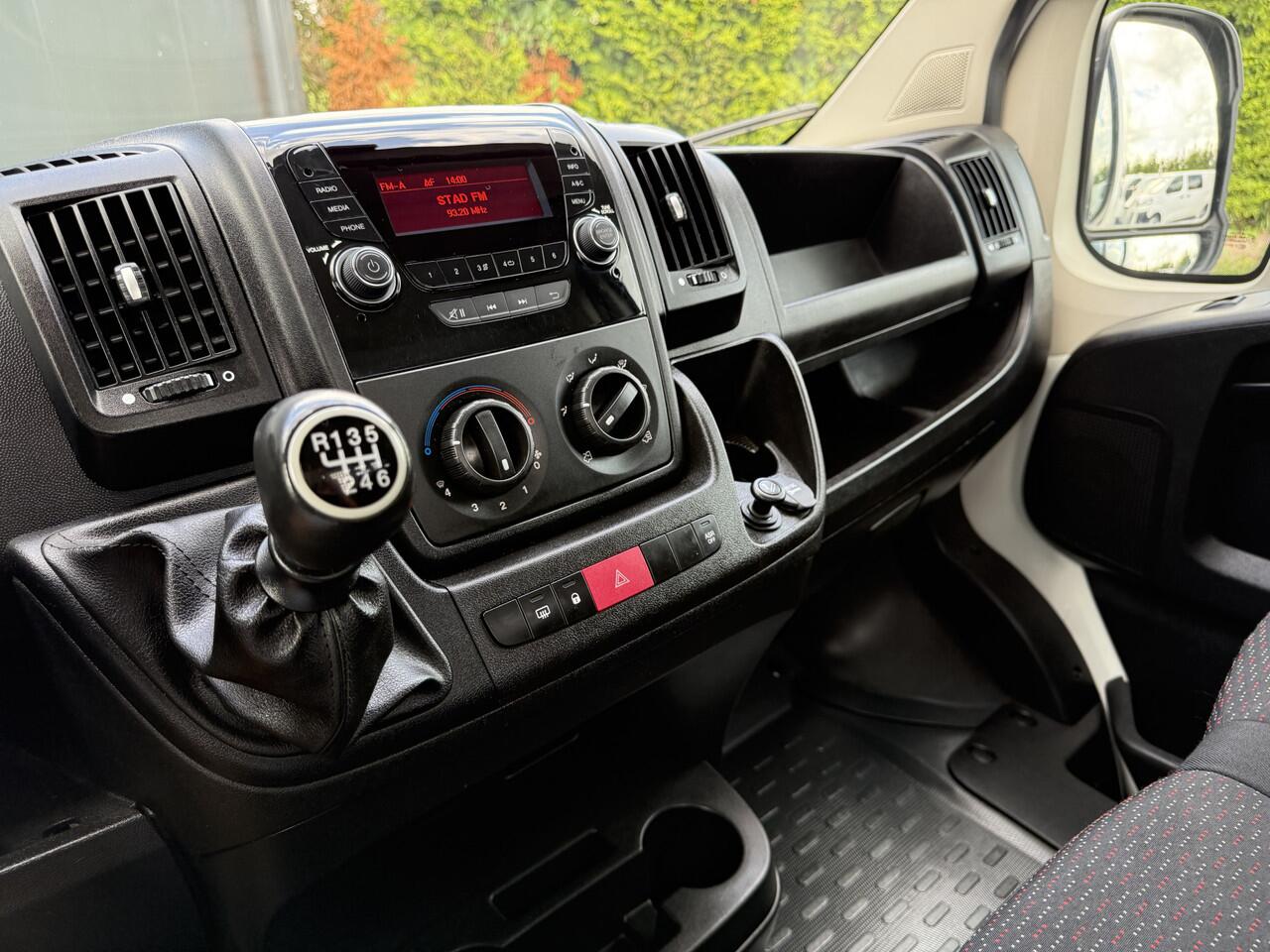 Citroen JUMPER 2.2 BlueHDi 140 PK EURO 6 / L4 MAXI PICK UP / 4.20 LAADBAK / 1e EIG. / 2.5 TONS TREKHAAK / 3-ZITS