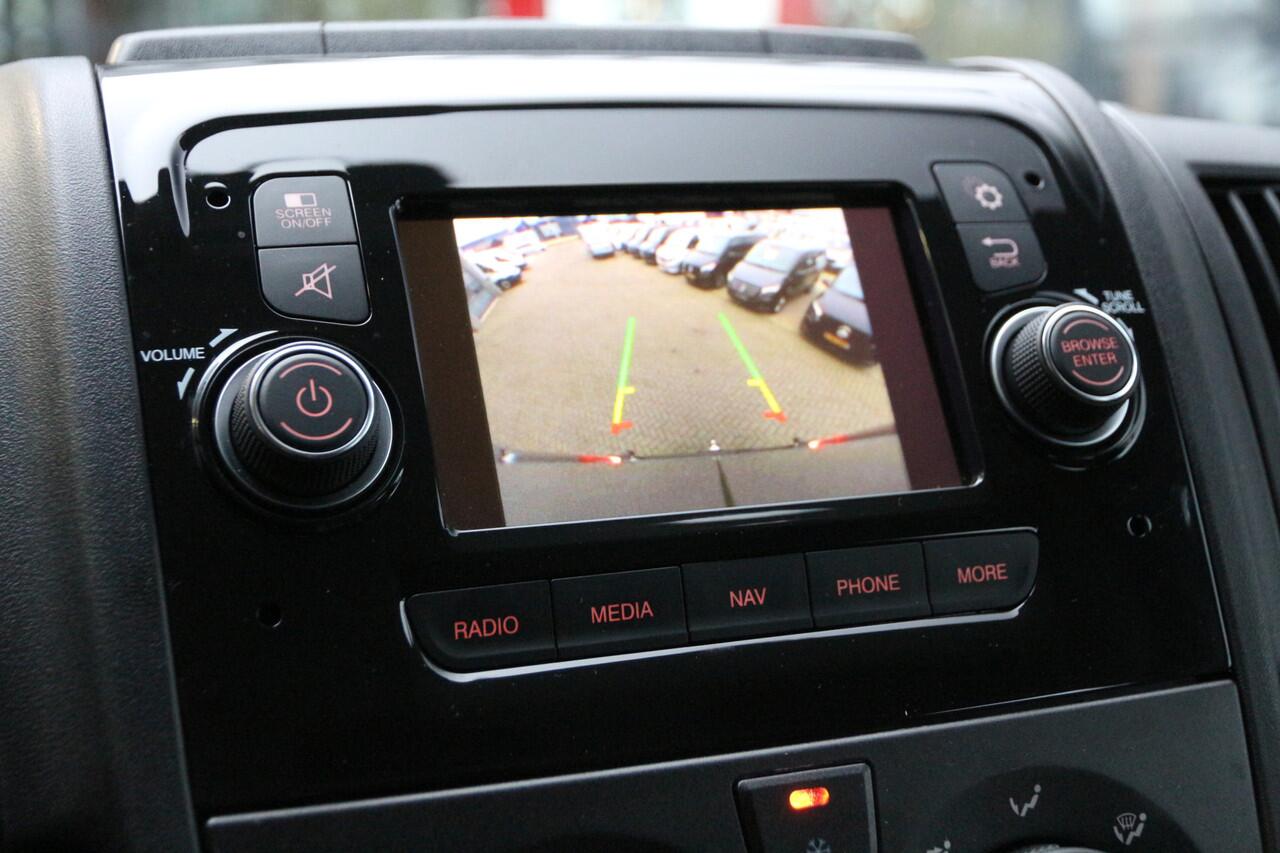 Citroen JUMPER 2.2 BlueHDi 140 | DC | L2H2 | 3t trekgewicht | Navi | Camera | Cruise | Airco..