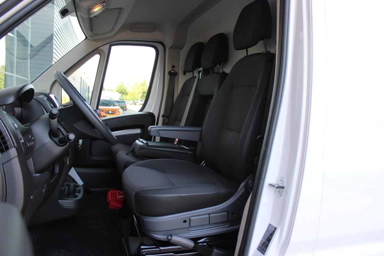 Citroen JUMPER 2.2 BlueHDi 120PK L2H2 3.0t 3-ZITS | APPLE CARPLAY/ANDROID AUTO | PARK SENSOREN | CRUISE | AIRCO | TREKHAAK | ALL SEASON BANDEN |